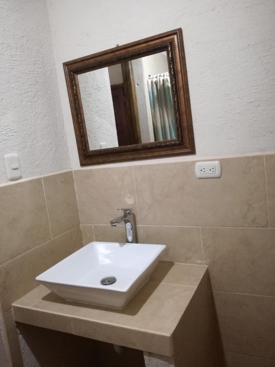 Hotel Mansion Del Rey Антигуа-Гватемала Экстерьер фото