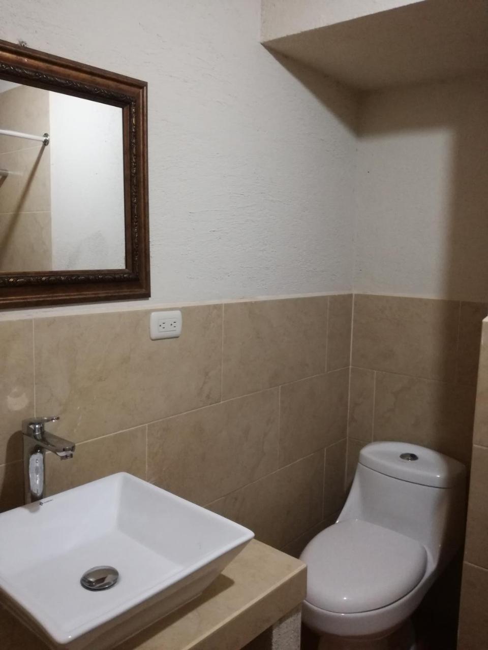 Hotel Mansion Del Rey Антигуа-Гватемала Экстерьер фото