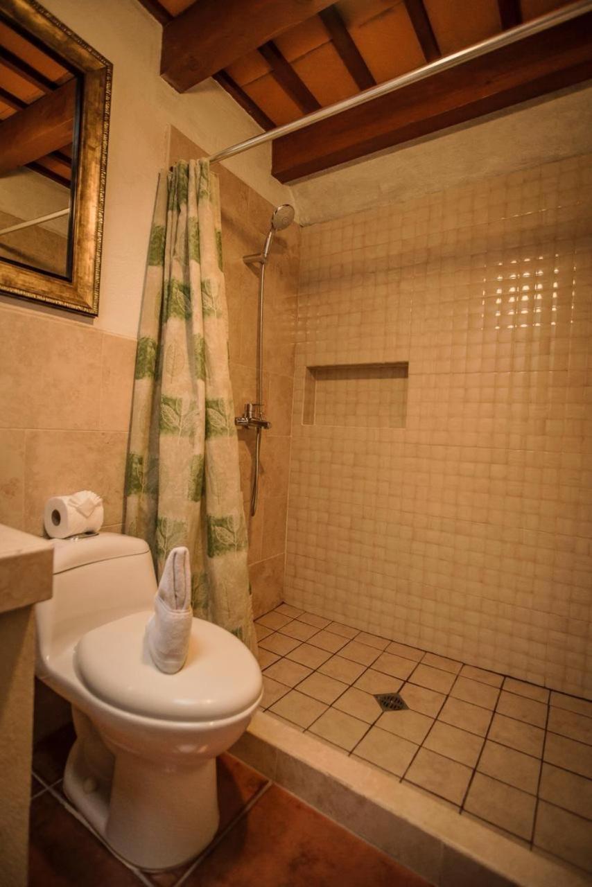 Hotel Mansion Del Rey Антигуа-Гватемала Экстерьер фото