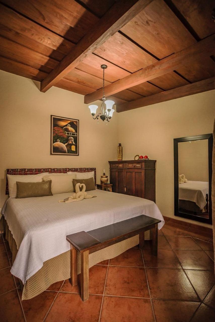 Hotel Mansion Del Rey Антигуа-Гватемала Экстерьер фото
