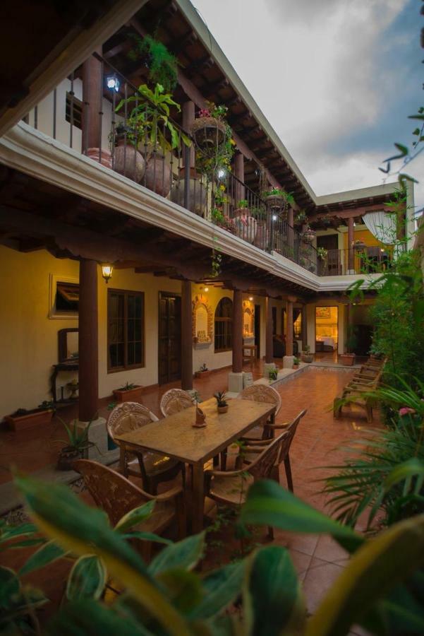 Hotel Mansion Del Rey Антигуа-Гватемала Экстерьер фото